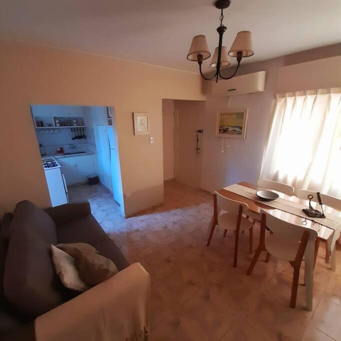 ¨Las Mayólicas¨ Hermoso Depto con patio español Mendoza Exterior foto